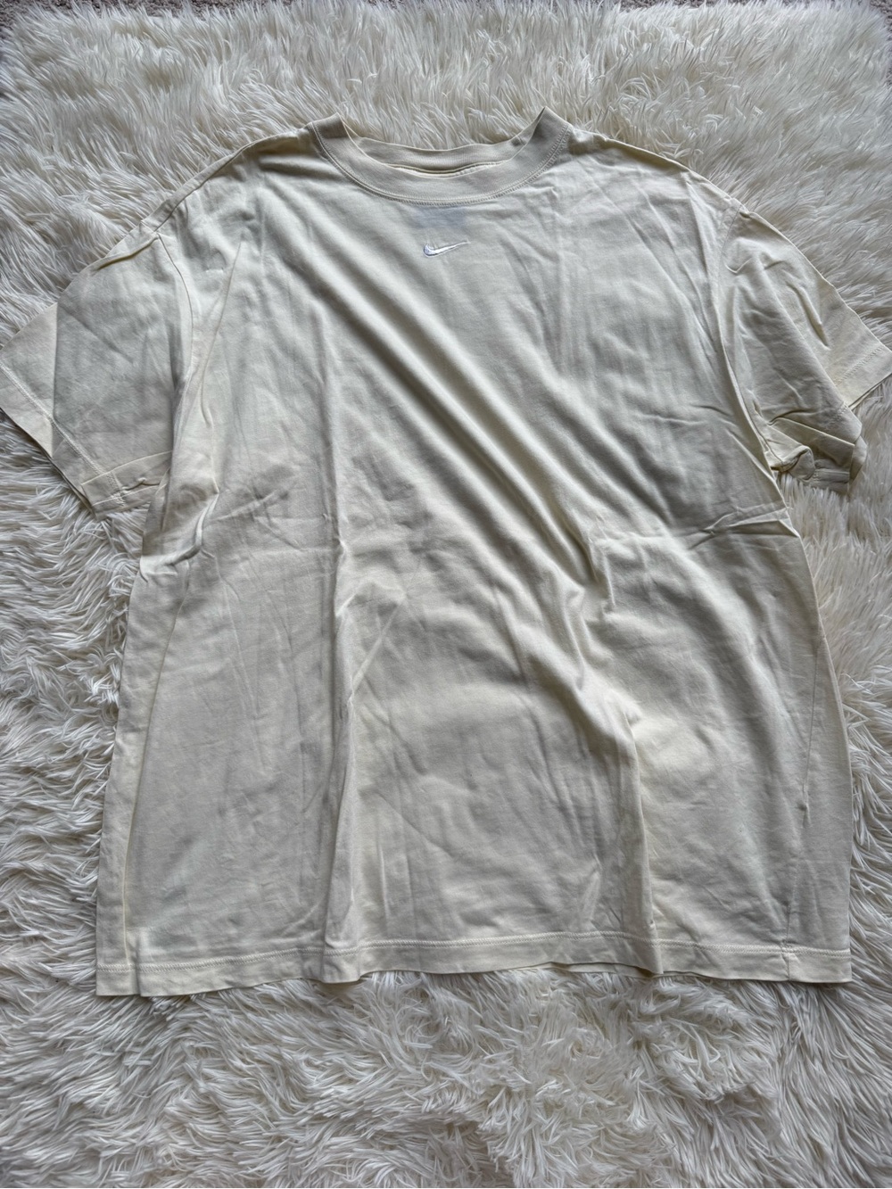Nike Cream/yellow sewn logo tee